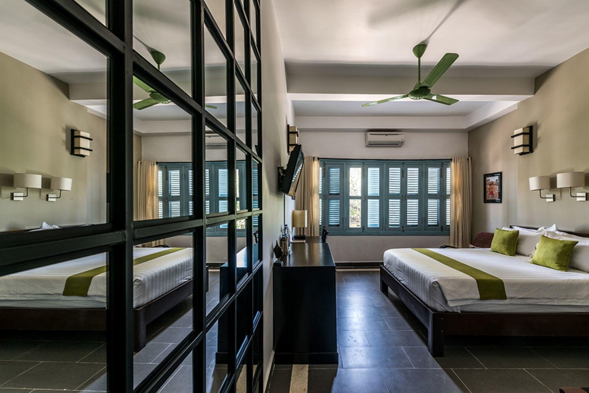 The Columns Hotel Kampot Exterior foto
