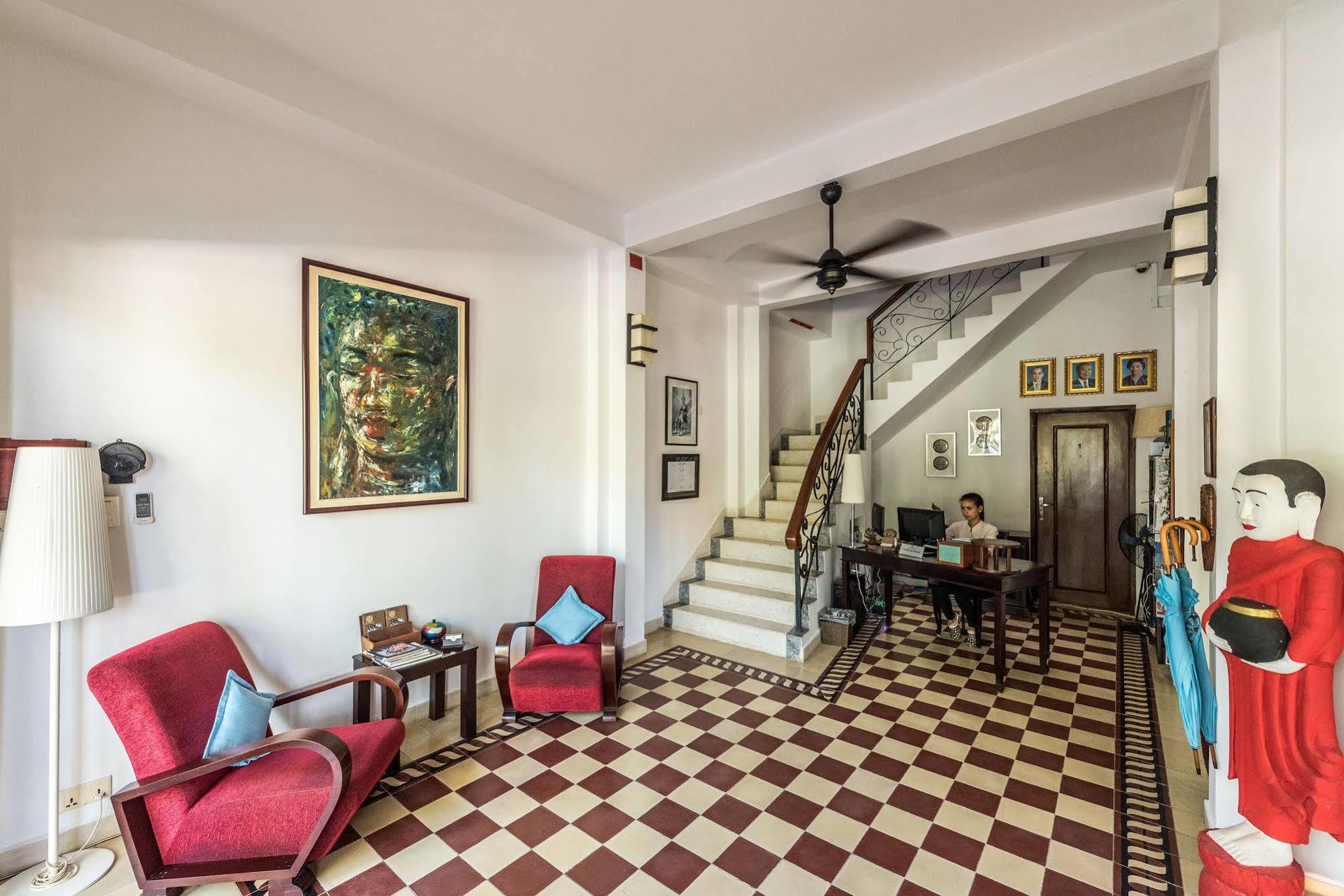 The Columns Hotel Kampot Exterior foto