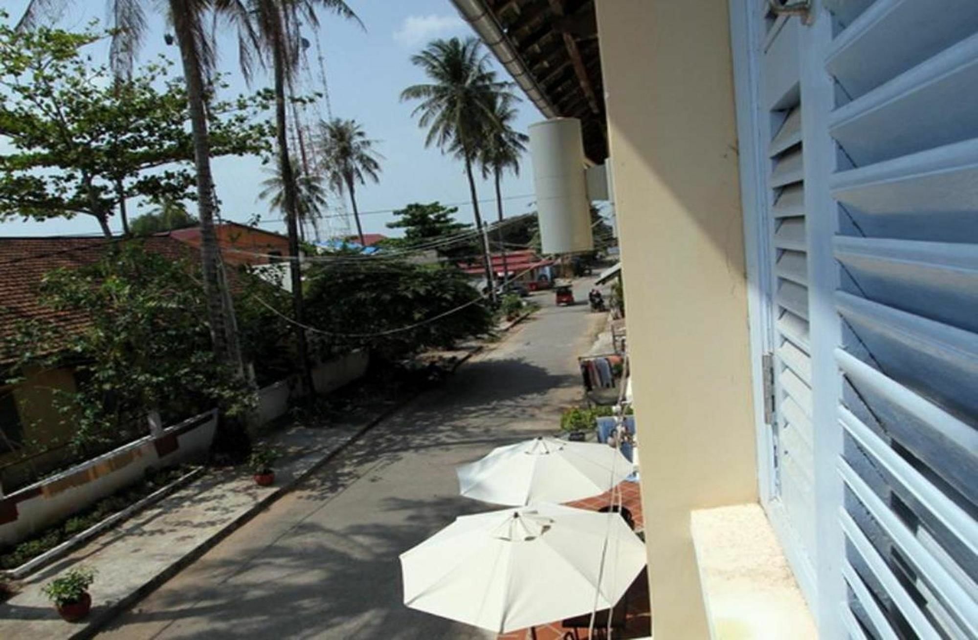 The Columns Hotel Kampot Exterior foto